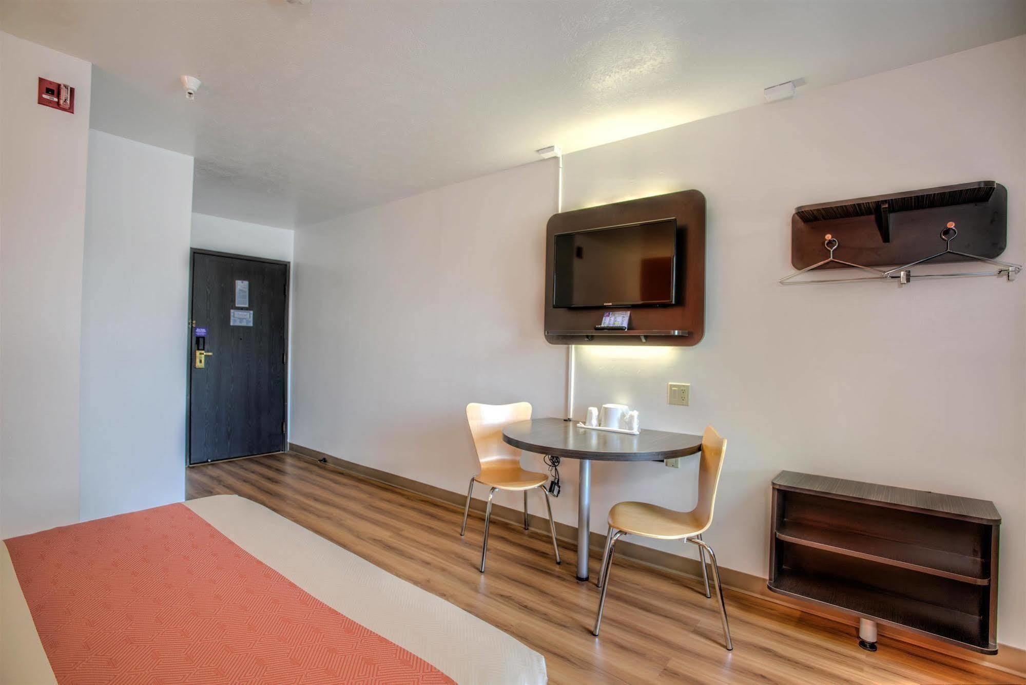 Motel 6-Bozeman, Mt מראה חיצוני תמונה