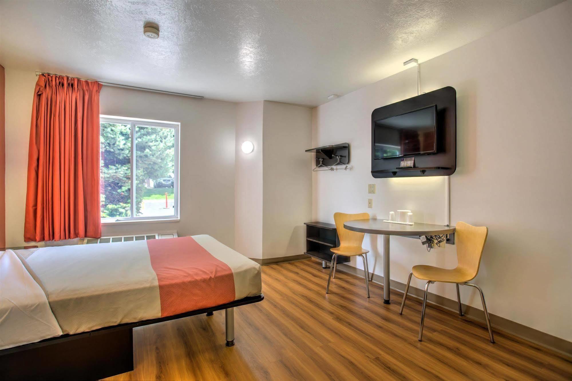 Motel 6-Bozeman, Mt מראה חיצוני תמונה